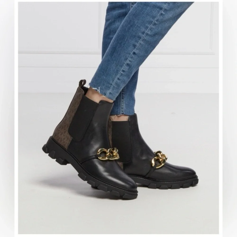 MICHAEL MICHAEL KORS Women's Scarlett Lug Sole Chain Chelsea Booties Size 8.5